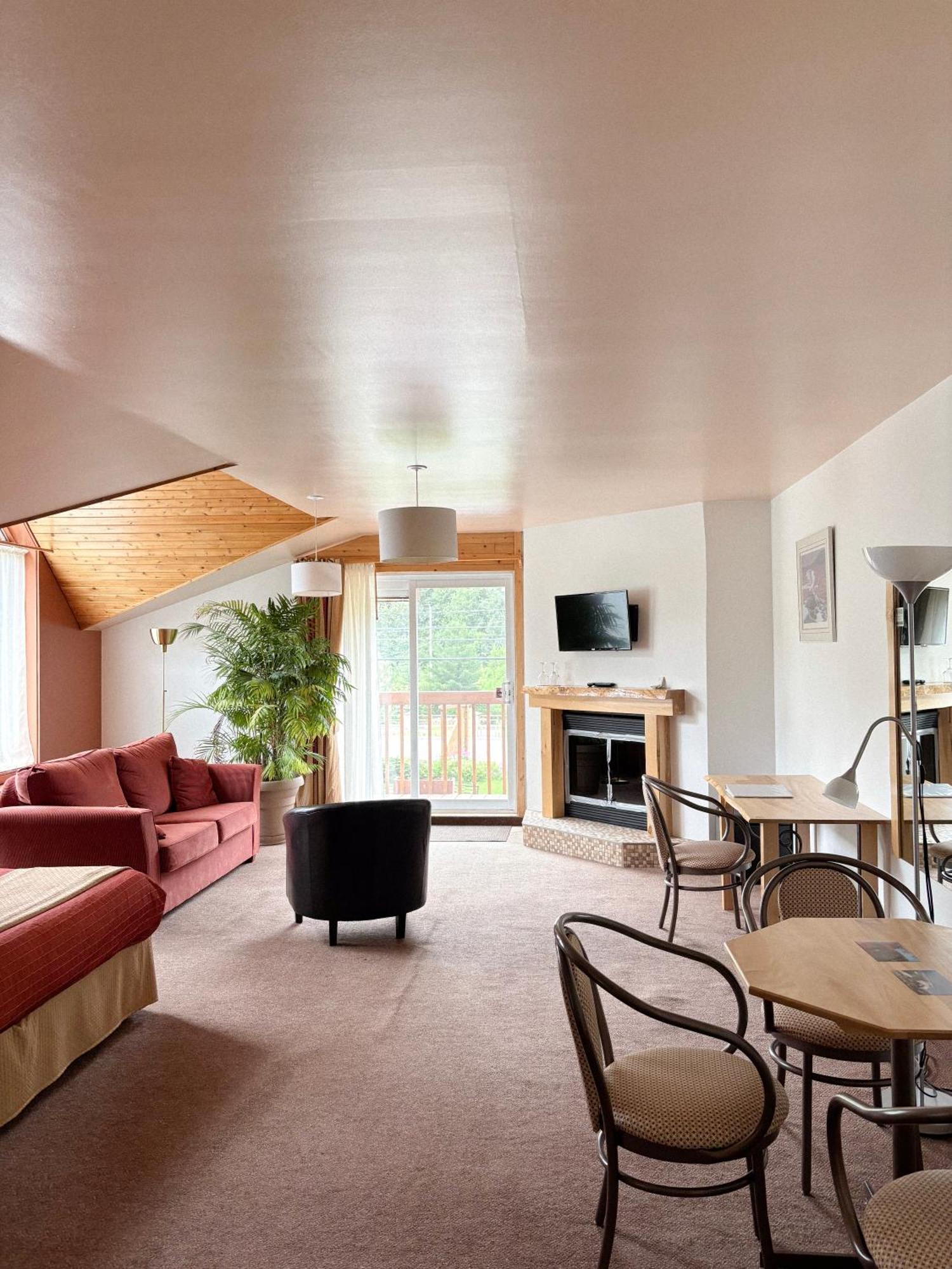 Auberge Du Jardin Petit-Saguenay Exterior foto