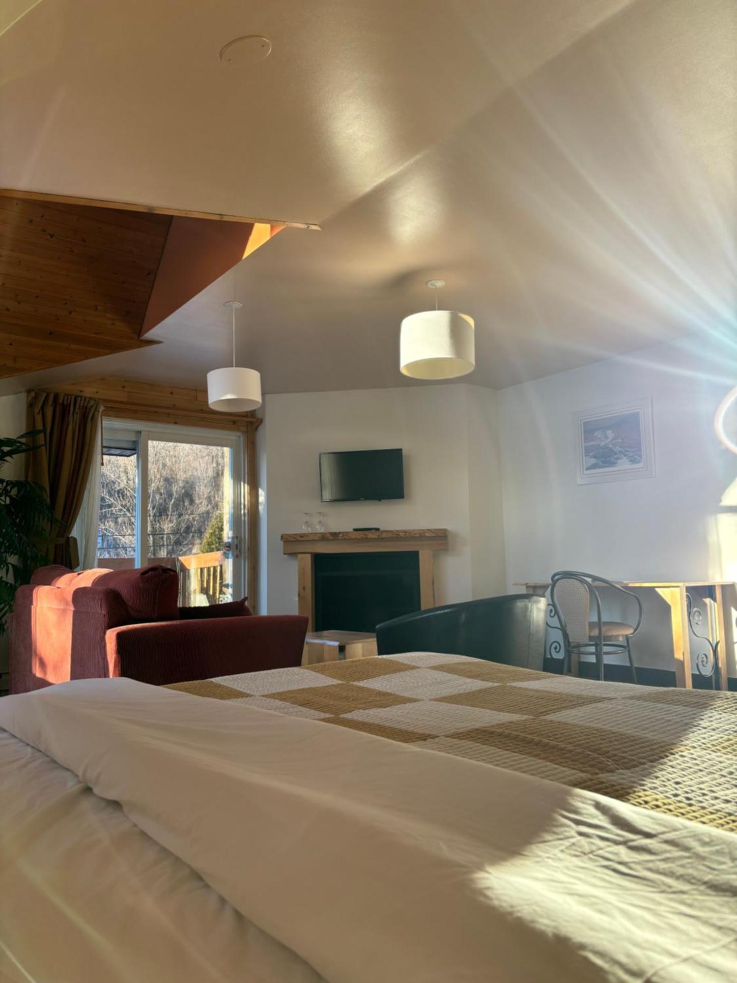 Auberge Du Jardin Petit-Saguenay Exterior foto